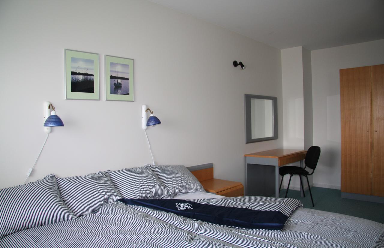 Heltermaa Hostel Экстерьер фото