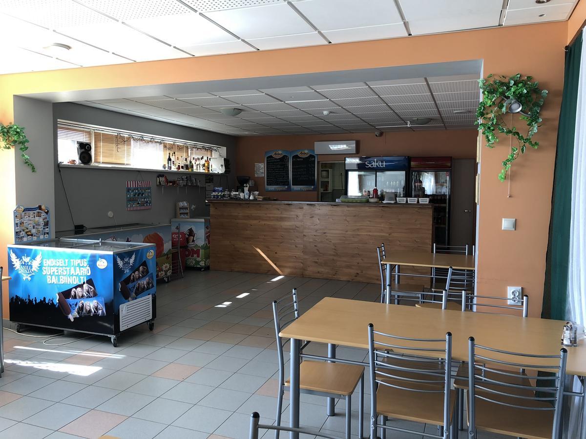 Heltermaa Hostel Экстерьер фото