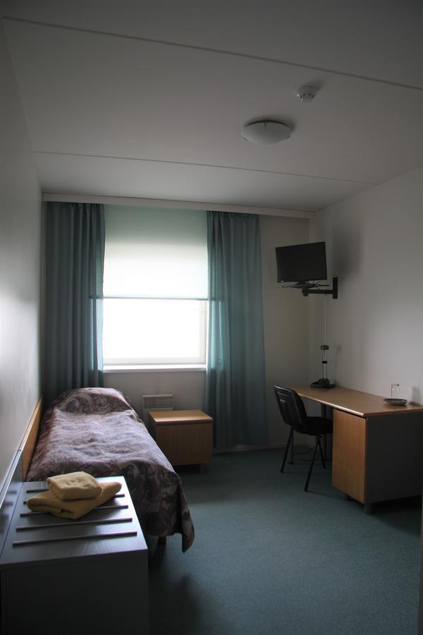 Heltermaa Hostel Экстерьер фото